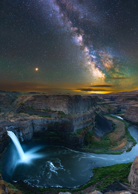 Milky Way Over Palouse Falls - Metal Print